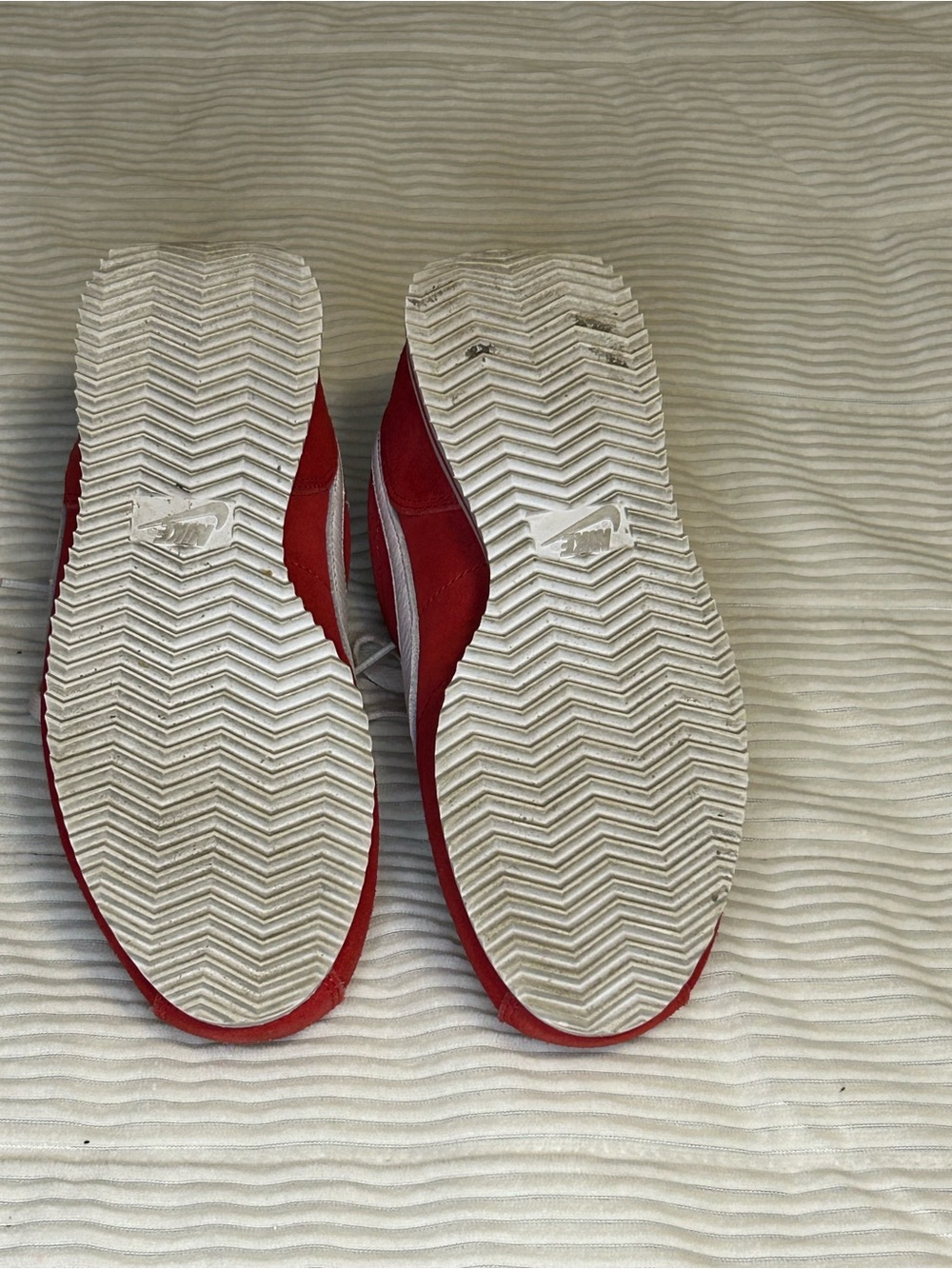 Nike Cortez Vintage University Red Suede Shoes HQ5950 657 Women's Size 6.5 - Picture 3 of 3